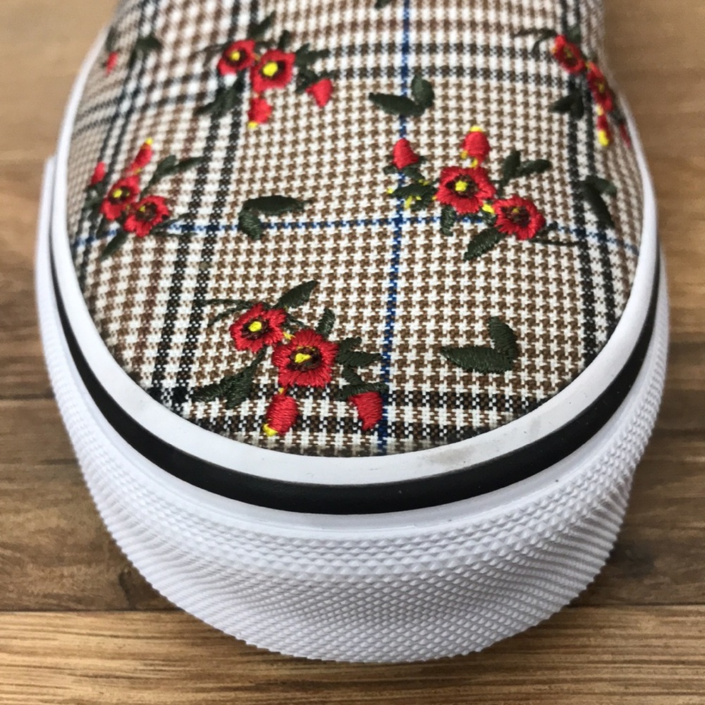 VANS CLASSIC SLIP ON BRAND NEW - Picture 4 of 16